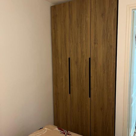 Carapan Apartamento Kruševac Exterior foto