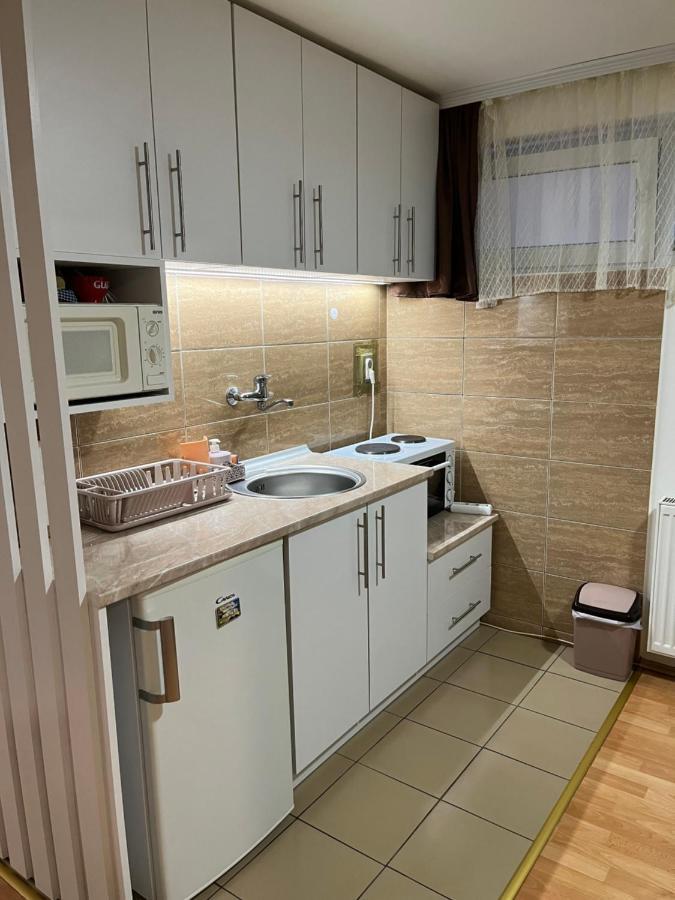 Carapan Apartamento Kruševac Exterior foto